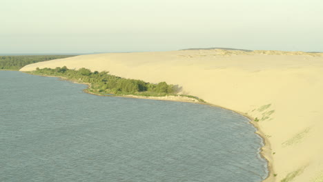 Drohnenaufnahmen-Der-Großen-Düne-In-Nida,-Litauen