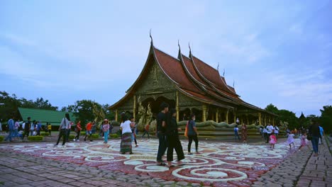 Sirindhorn-Wararam-Phu-Prao-Temple,-Lapso-De-Tiempo-Antes-Del-Anochecer