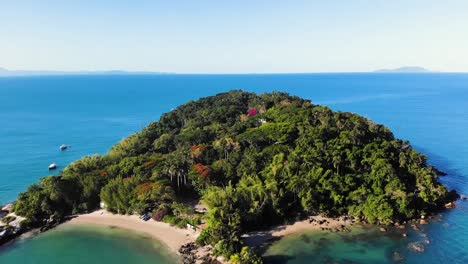 Aerial-Shot-of-Island-in-Brazil,-Florianopolis