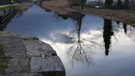 Grand-canal-on-cloudy-day,-Dublin-Ireland