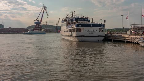 Time-lapse-over-Gota-Canal-in-Gothenburg,-Sweden-showing-boats-going-in-and-out-of-the-harbour