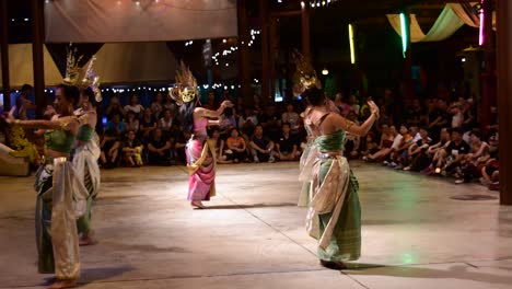 Siam-Niramit-is-an-entertainment-to-experience-when-in-Thailand