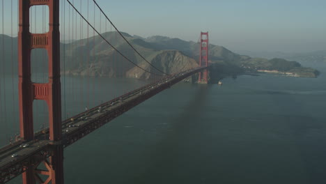 Aerial-view-of-the-Golden-Gate-Bridge-in-San-Francisco,-California