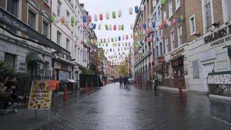 Sehr-Ruhige-Londoner-Chinatown-Hauptstraße-Aufgrund-Der-Sperrung-Des-Coronavirus