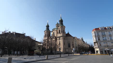 Iglesia-De-San-Nicolás-También-Conocida-Como-Iglesia-De-San-Nicolás,-Praga,-República-Checa