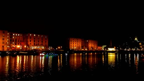 Liverpool-Albert-dock-night-time-silhouettes---reflections-on-the-waterfront