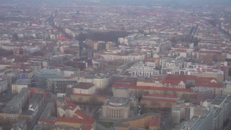 Vista-Aérea-De-Berlín-En-Un-Día-Nublado