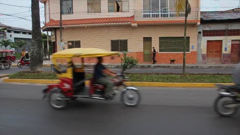 A-South-American-Street-in-Iquitos,-Peru