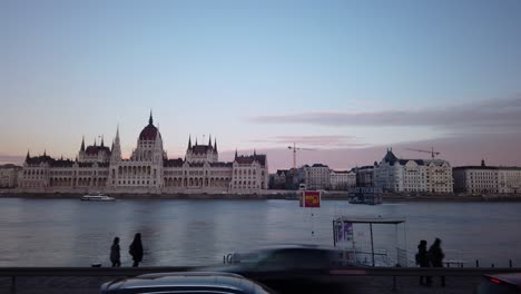 Lapso-De-Tiempo-Del-Parlamento-Húngaro-En-Invierno