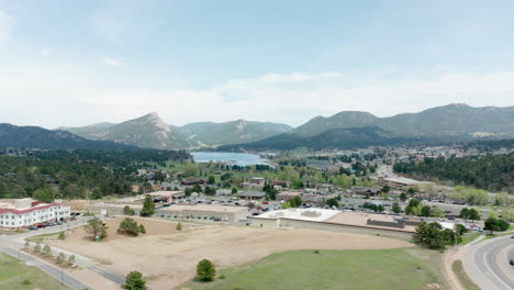 El-Hotel-Stanley-En-Estes-Park-Colorado-Fue-La-Inspiración-Para-El-Hotel-Con-Vista-Del-Resplandor-Y-Se-Usó-En-La-Serie-De-Televisión