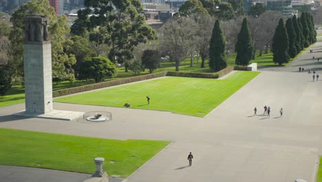 Schrein-Der-Erinnerung,-Melbourne-Anzac-Day,-Anzac-Parade