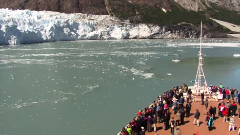 Navegando-En-Alaska-En-Un-Crucero-De-Holland-America-Line