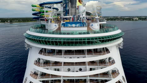 Drone-shot-of-the-bow-of-a-cruise-ship-in-the-Cayman-Islands