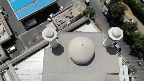 Antena-Mirando-Hacia-Abajo-En-La-Azotea-De-Masjid-e-ali-Dha-Fase-6