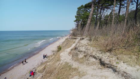 Blick-Von-Der-Spitze-Der-Dutchman&#39;s-Cap-Düne-An-Einem-Sonnigen-Tag-In-Karkle