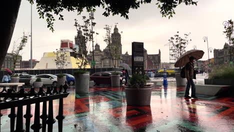 Vista-De-La-Lluvia-En-El-Zocalo-De-La-Ciudad-De-Mexico