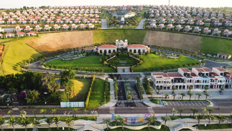 Massive-resort-built-on-sand-dunes