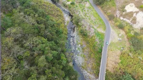 Aerial-view-with-drone-of-the-small-bridge-and-river-to-Córdoba,-Veracruz