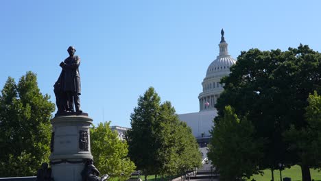 Vista-A-Nivel-Del-Suelo-Del-Edificio-Del-Capitolio-De-Los-Estados-Unidos