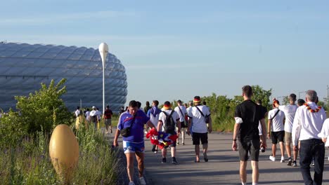 Hinchas-De-La-Selección-Alemana-De-Camino-Al-Partido-De-Fútbol-Alemania-Vs-Francia-Del-Campeonato-Europeo-2021