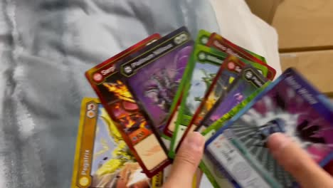 Cromos-Coleccionables-De-Bakugan-Para-Niños