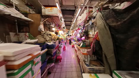 Tai-Kiu-wet-market-in-Hong-Kong,-wide-angle-walking-tour