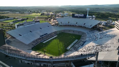 Vista-Aérea-Matutina-Del-Estadio-Beaver-De-Penn-State