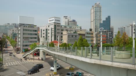 Tranquil-elevated-walking-street-and-skypark---Seoullo-7017-in-Seoul,-South-Korea