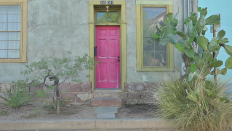 Antigua-Casa-De-Adobe-De-Estilo-Español-En-Tucson,-Arizona,-Barrio-Viejo-Barrio