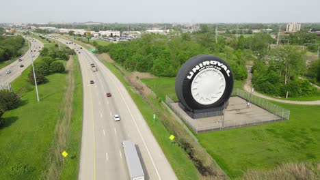 "The-Big-Tire",-Uniroyal-Tire-in-Detroit-Michigan,-Allen-Park-Michigan-by-Interstate-94