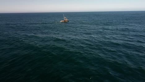 Aerial-shot-of-fishing-boat-near-Portland,-Oregon