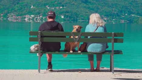 Un-Día-Agradable-Y-Soleado-En-El-Lago-Wörthersee