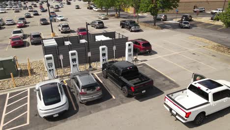 Electric-Vehicle-Fast-Charging-Station,-Knoxville-Tennessee,-USA