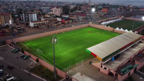 Vista-Aérea-Del-Estadio-Anexo-Iluminado