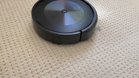 Robot-Vacuum-Cleaner;-iRobot;-Modern-Technology