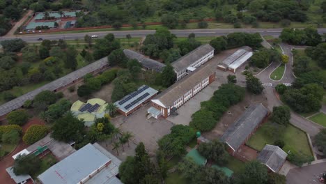 Video-De-Drones-De-La-Escuela-Secundaria-Christian-Brothers-College-En-Bulawayo,-Zimbabwe