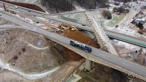 Puente-De-La-Autopista-A1-Colapsado-En-Kaunas-Sobre-El-Río-Neris,-Vista-Aérea-De-Drones-Durante-La-Nevada