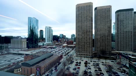 Timelapse-of-the-busy-city-of-downtown-Chicago-from-the-office-window-during-overcast