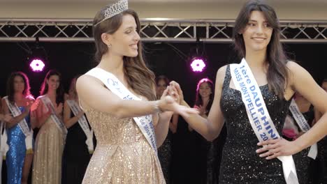 Miss-Montpellier-2021-marches-with-Miss-Montpellier-2022-and-greets-the-public