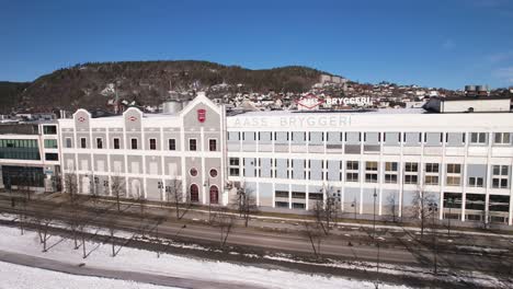 La-Cervecería-Más-Antigua-De-Noruega.-Fundada-En-1834.-Drammen