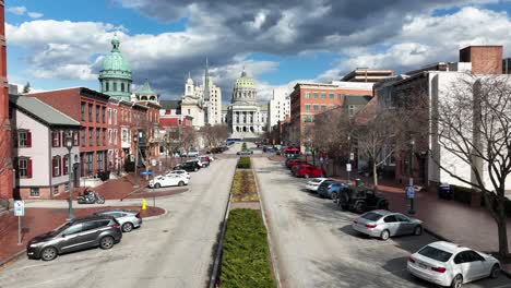 Edificio-Del-Capitolio-Del-Estado-De-Pennsylvania-Tiro-De-Establecimiento