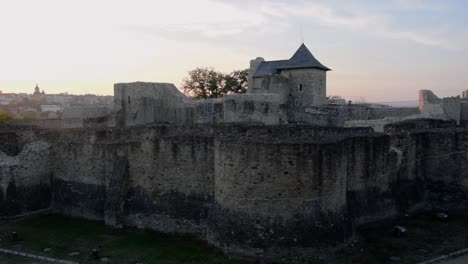 Fortaleza-De-Rumania-En-La-Ciudad-De-Suceava