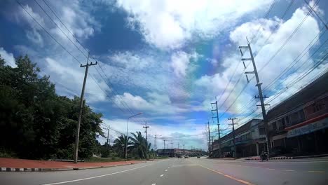 Motorradfahren-In-Thailand.