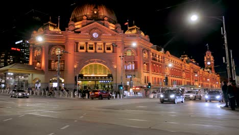 flinder-station-traffic-during-nighttime