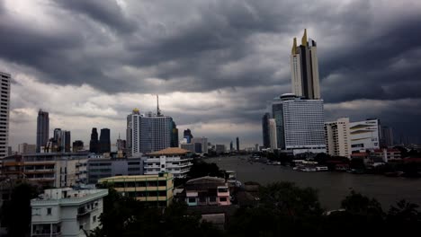 Chaophraya-River-is-filled-with-history-and-culture