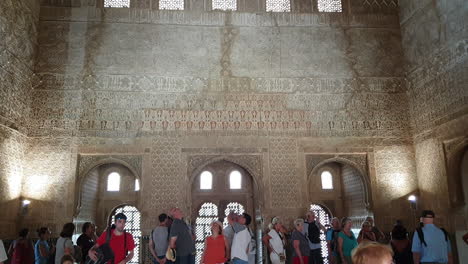 Hall-of-Ambassadors,-ceiling-to-floor-shot,-Alhambra,-Spain