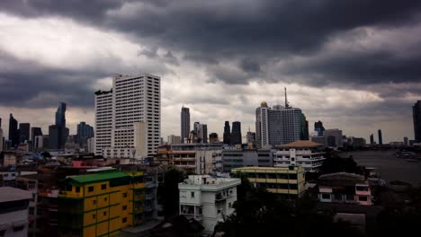 Chaophraya-River-is-filled-with-history-and-culture