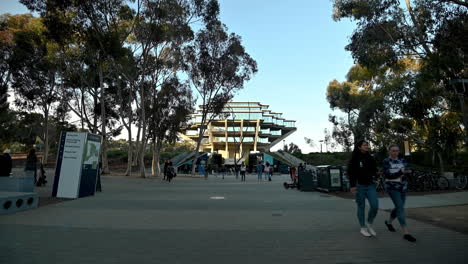 The-Attractive-Architectural-Design-Of-Geisel-Library-In-University-of-California-San-Diego-With-Beautiful-Landscape-At-Daytime---Medium-Shot