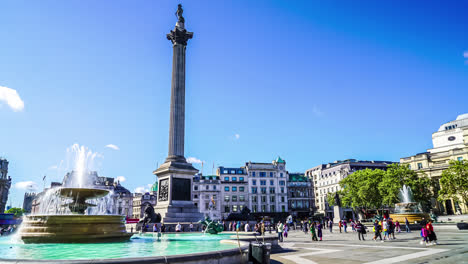 Londres,-Inglaterra,-Circa:-Timelapse-Trafalgar-Square-En-La-Ciudad-De-Londres,-Inglaterra,-Reino-Unido