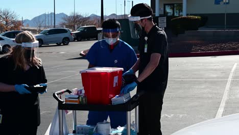 Medical-staff-volunteers-at-Covid-19-vaccine-distribution-event